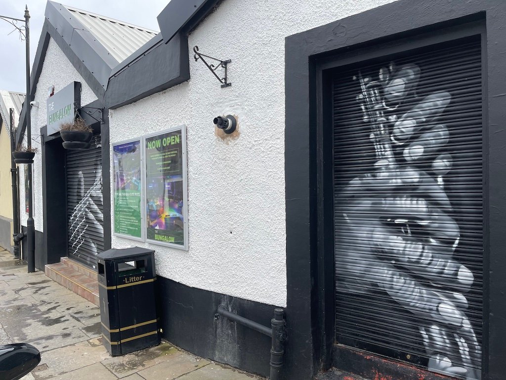 Paisley mural No. 08: "The Bungalow" on Shuttle Street, Paisley town centre